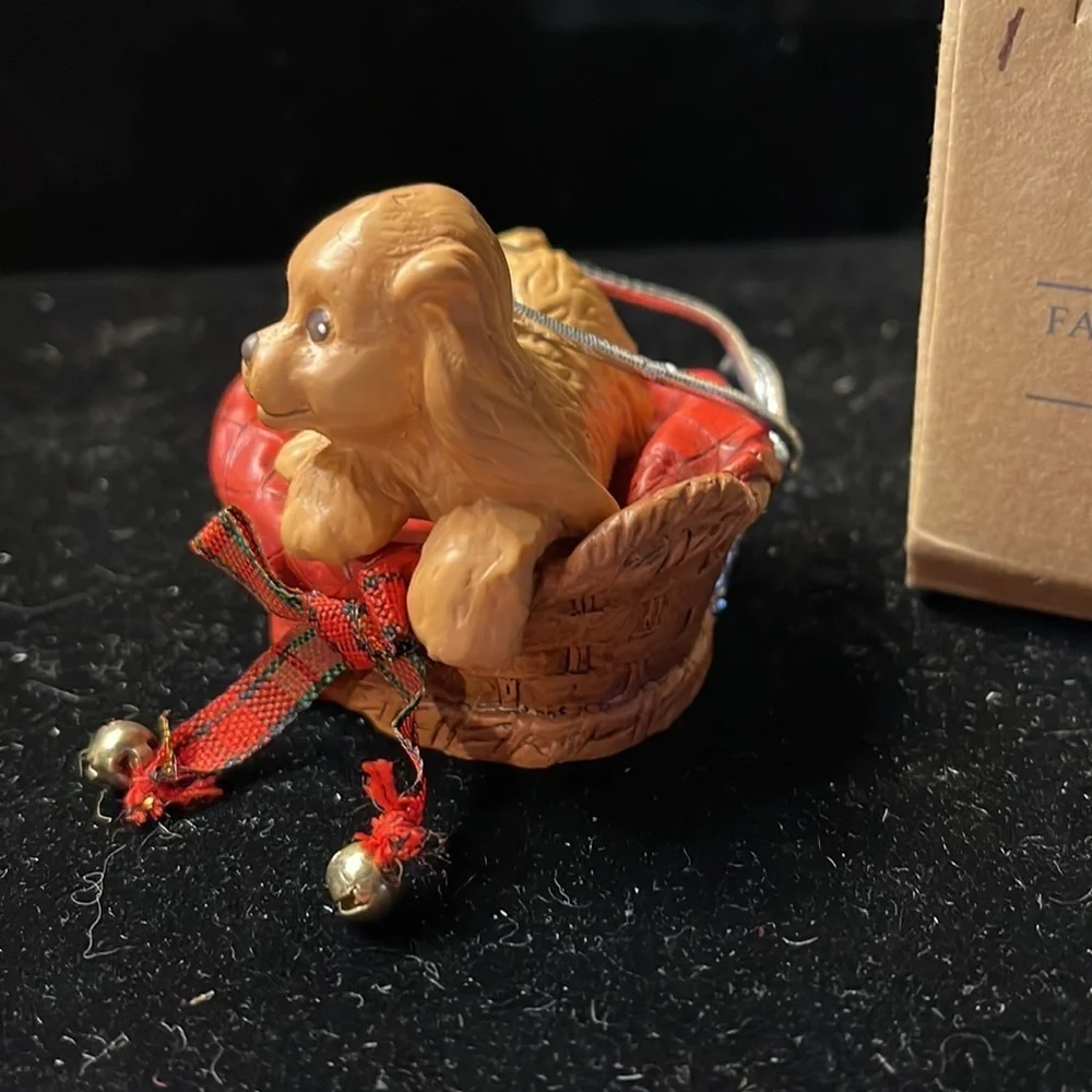 Avon Vintage Collectible “Family Friends Ornament Puppy” by Tom O’Brien for Avon